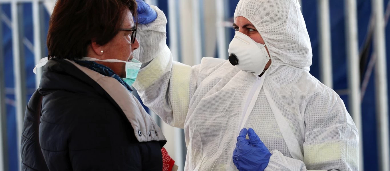 Υπ.Υγείας: «Τα κατ' οίκον τεστ θα ξεκινήσουν από τις ευπαθείς ομάδες - Σε κλειστές δομές και φυλακές»